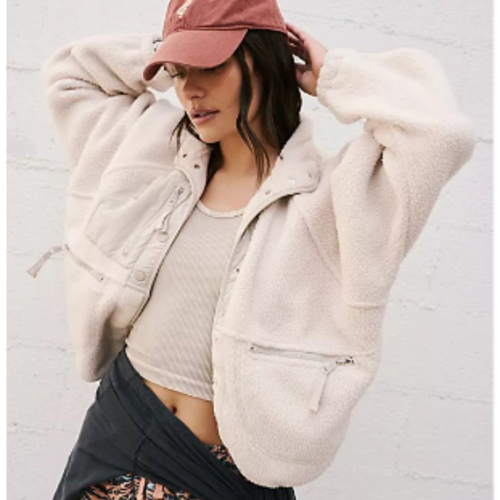 Free People Hit The Slopes Fleece Jacket in Fawn, Size Small